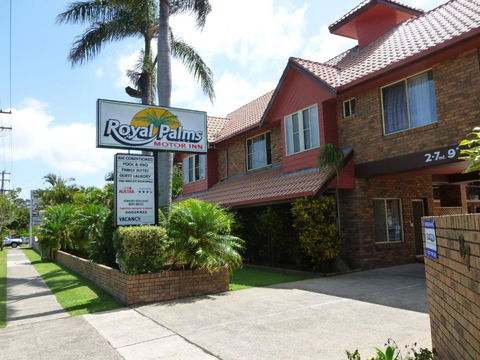 Royal Palms Motor Inn - Taree Accommodation 0