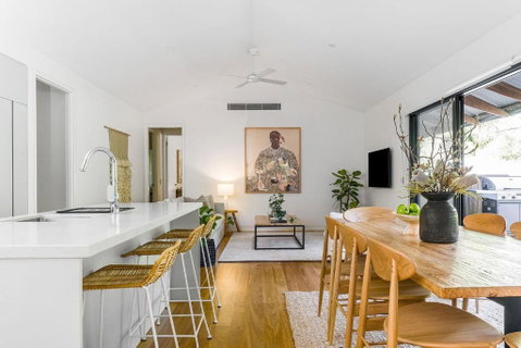Rubber Soul - Taree Accommodation 1