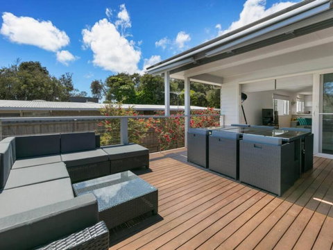 RYE/BLAIRGOWRIE FAMILY ENTERTAINER.. - Taree Accommodation 0