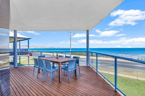Sail Away - Aldinga Beach - C21 SouthCoast Holidays - Taree Accommodation 0