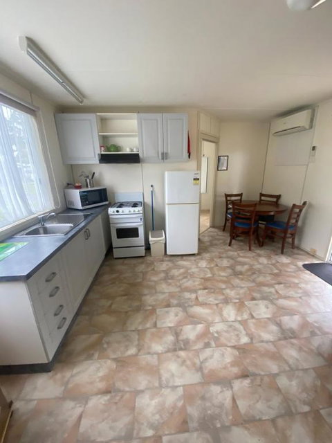 Sale Caravan Park - Taree Accommodation 0