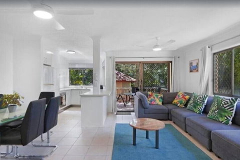 Salerno - Hosted By Burleigh Letting - Taree Accommodation 0