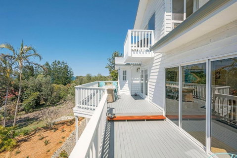 Salt Spray - Taree Accommodation 2