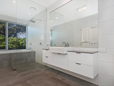 Saltwater Lodge - Taree Accommodation 3
