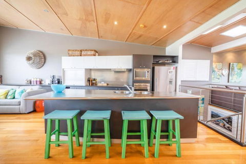 Saltwater 5 - Sleeps 8 - Close To Main Beach - Taree Accommodation 1