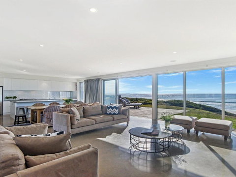 Saltwater Retreat - Taree Accommodation 2