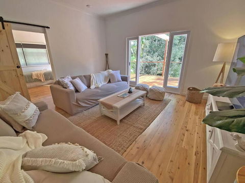 Salty Beach - Taree Accommodation 3