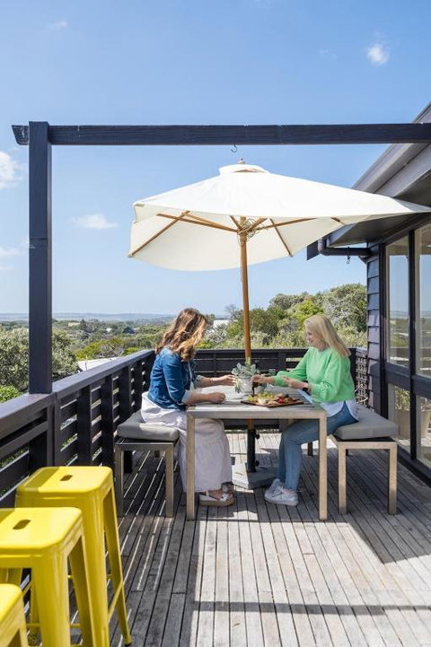 Salty Breeze - Taree Accommodation 1