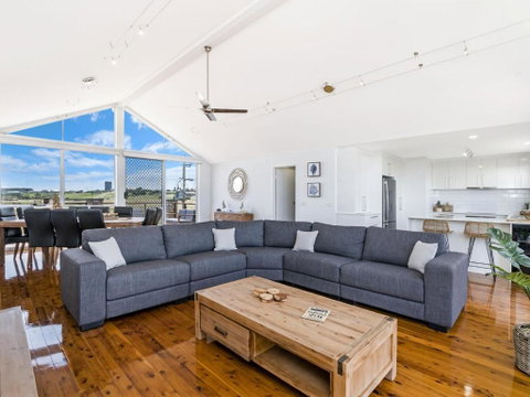 Saltys - Taree Accommodation 2