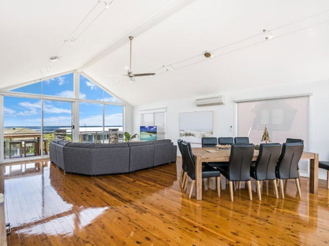 Saltys - Taree Accommodation 0