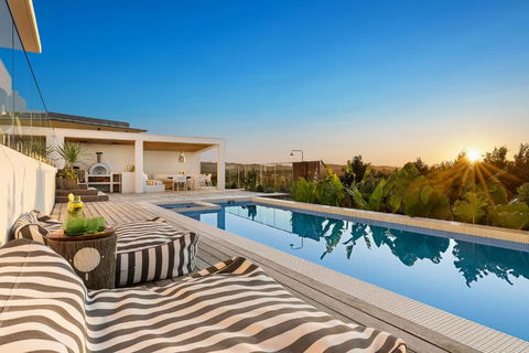 Sanctuary Spaces - Sundowner - Taree Accommodation 1