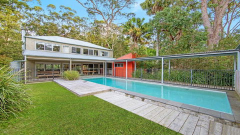 Sand & Sea - Pearl Beach With Pool - Taree Accommodation 1