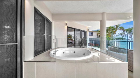 Sandcastle - Taree Accommodation 3