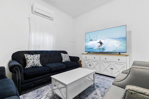 Sandown Beachside Cottage - Taree Accommodation 1