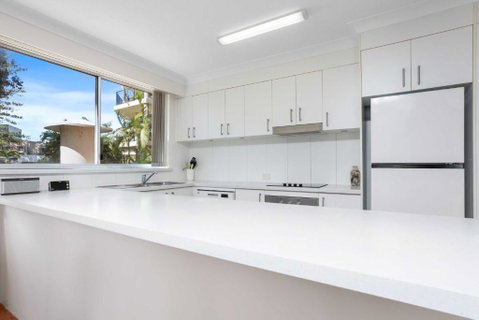 Sandown - Hosted By Burleigh Letting - Taree Accommodation 3