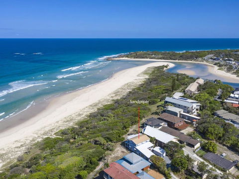 Sandpiper Beachfront House - Hastings Point - Taree Accommodation 2