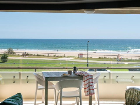 Sandrift Beachfront Apartments - Taree Accommodation 2