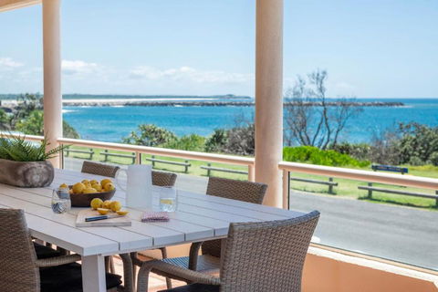 Sandrift One - Oceanstays - Taree Accommodation 0