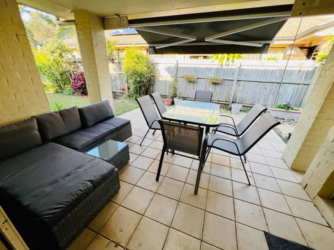 Sandstone Point Holiday Home - Taree Accommodation 2