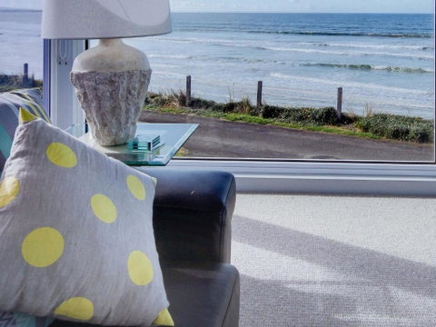 Sandy Cove - Taree Accommodation 1