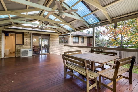 Spacious And Restful Holiday Home With Backyard - Taree Accommodation 0