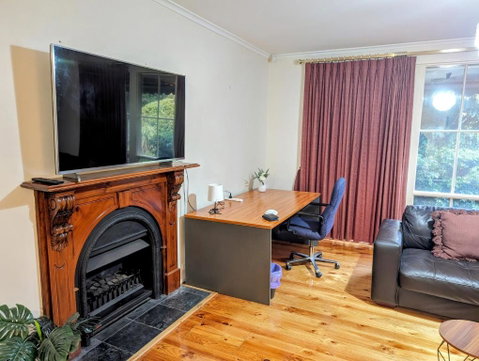 Spacious, Modern & Stylish Vacation Home - Taree Accommodation 2