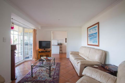 Terracotta Cottage - Taree Accommodation 2