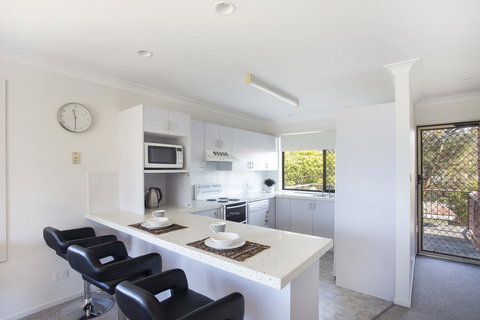 Beachside Getaway - Taree Accommodation 1