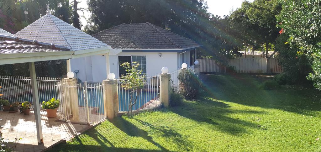 Dalkeith WA Taree Accommodation