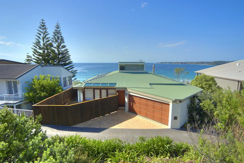 BEDARRA, MOLLYMOOK BEACH - Taree Accommodation 1