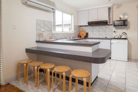 Belbowrie Beach House - Taree Accommodation 3