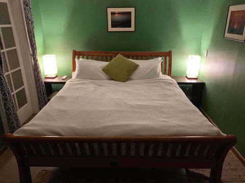 Bellingen Treehouse - Taree Accommodation 2