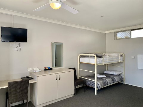 Bermagui Beach Hotel - Taree Accommodation 1