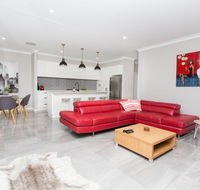 Best Central Wagga Townhouse - Taree Accommodation