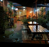 Bev and Mick's International Backpackers at Mcmahon's - Taree Accommodation