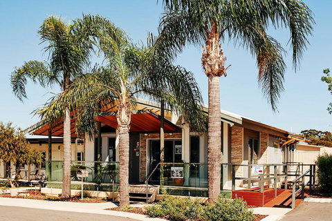 BIG4 Perth Midland Tourist Park - Taree Accommodation 0