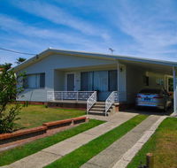 Billy's on Main 44 Main Street - Taree Accommodation