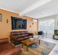 Black Dolphin Waterfront Apartment - Taree Accommodation