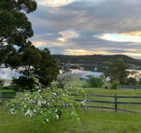 Blossoms on the Bay - Nubeena - Taree Accommodation