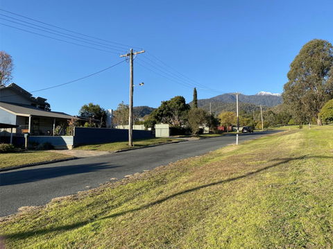 Blue Manor On Fairway - Taree Accommodation 1