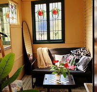 Blue Mountains Historic Retreat-Sleeps 5-WINTER SPECIAL - Taree Accommodation