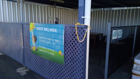 Warren Motor Inn - Taree Accommodation 2