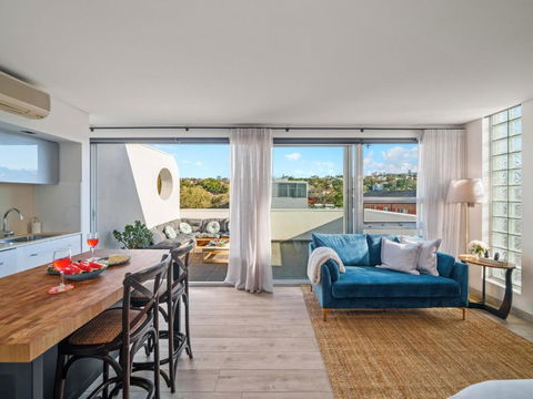 XQ Collection La Casa De Frida - Modern Studio With Balcony - Taree Accommodation 2