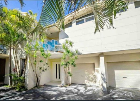 Whitewater Beach House - Taree Accommodation 1