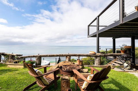 Y Vue - Beachside Apartment With Ocean Views - Taree Accommodation 0