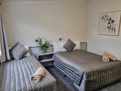 Y Motels Yarraman - Taree Accommodation 0