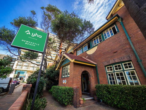 YHA Newcastle Beach - Taree Accommodation 0