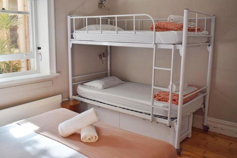 YHA Port Elliot Beach House - Taree Accommodation 3