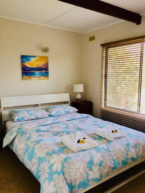 YOLO- Beach-house Views, Near Penguins, Nbn! - Taree Accommodation 2