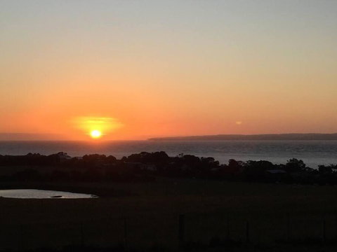 YOLO- Beach-house Views, Near Penguins, Nbn! - Taree Accommodation 3